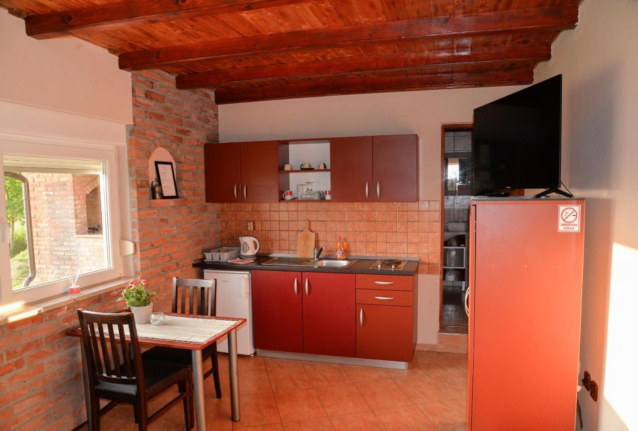 Guest House Blazevic Gornja Gracenica Exteriör bild