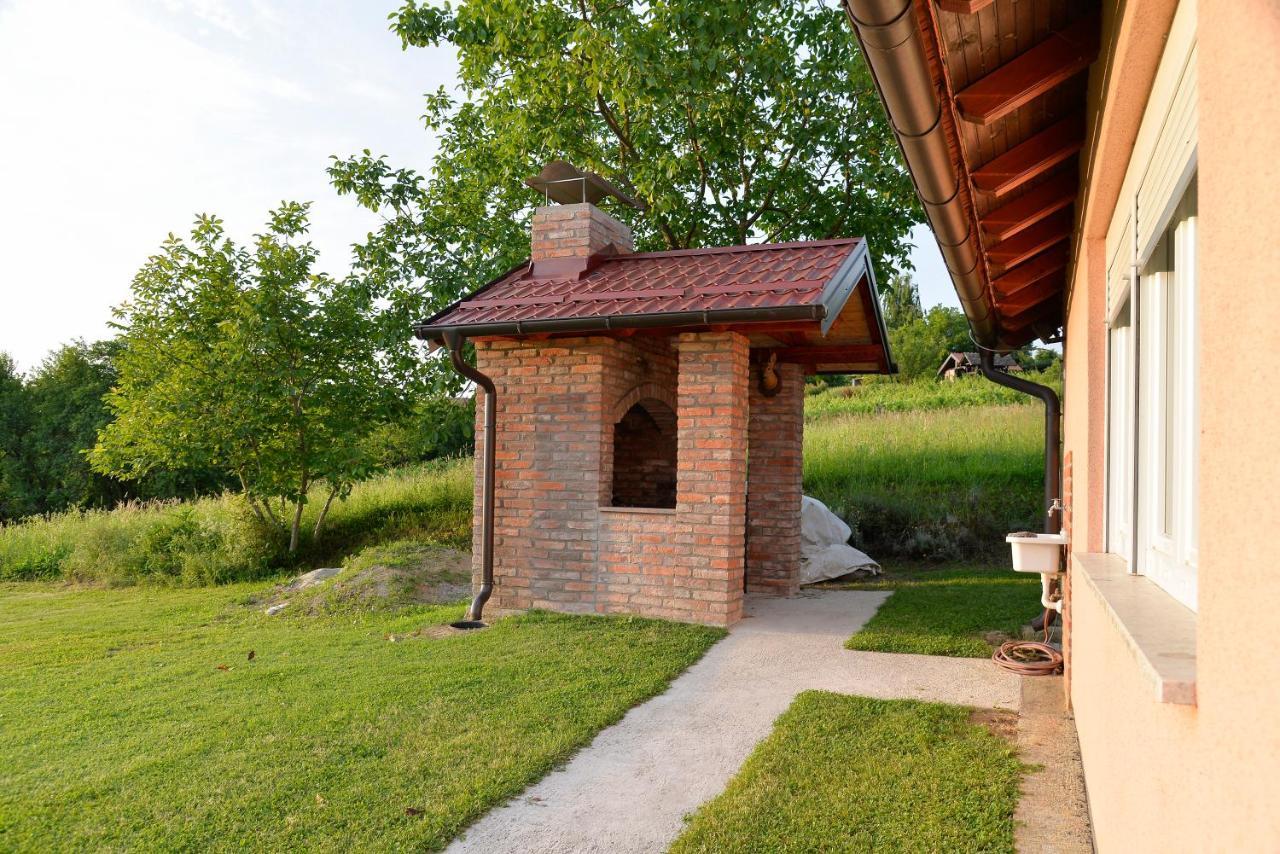 Guest House Blazevic Gornja Gracenica Exteriör bild