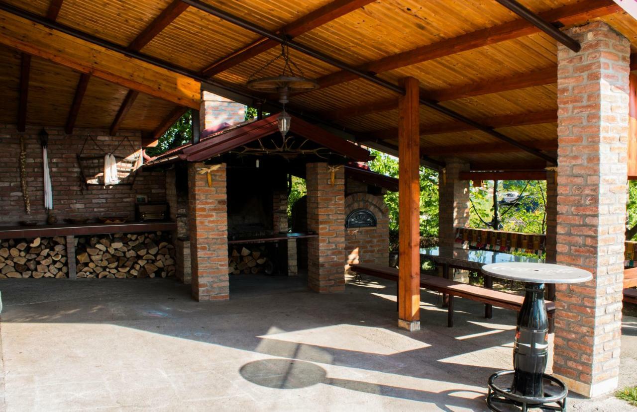 Guest House Blazevic Gornja Gracenica Exteriör bild