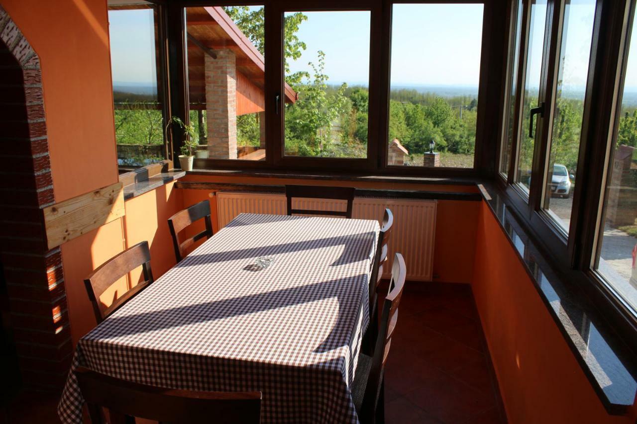 Guest House Blazevic Gornja Gracenica Exteriör bild