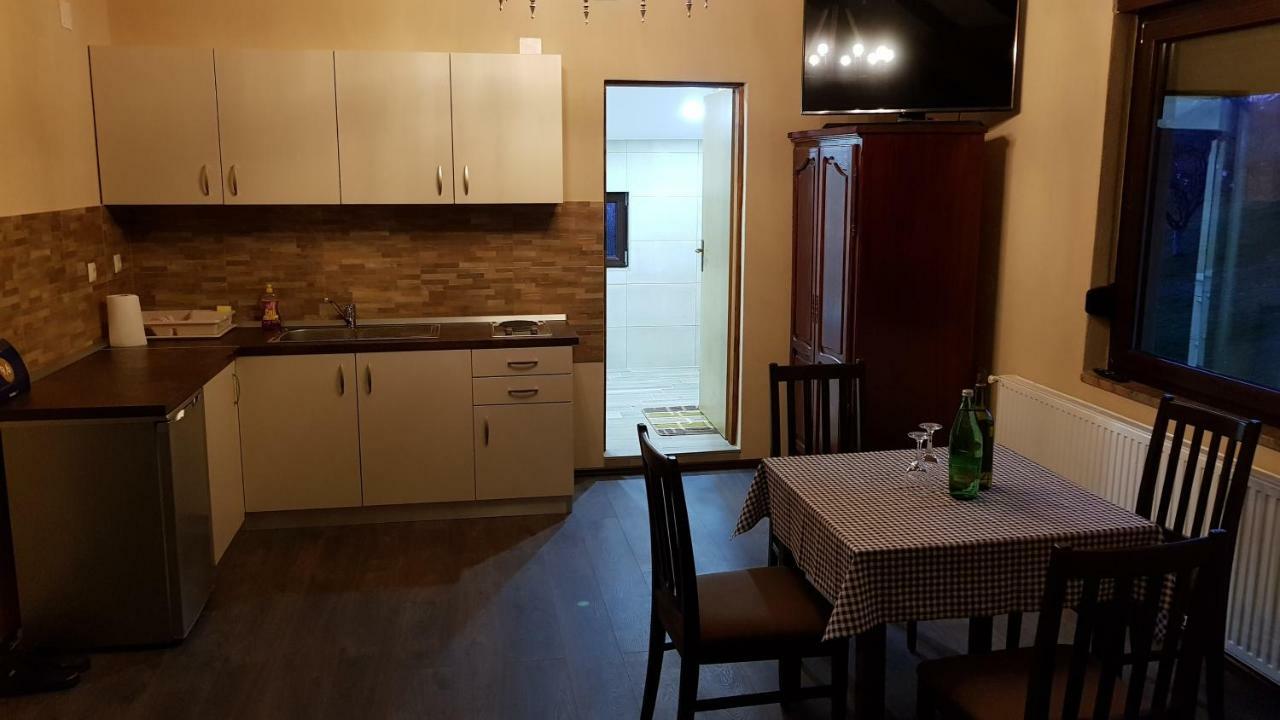 Guest House Blazevic Gornja Gracenica Exteriör bild